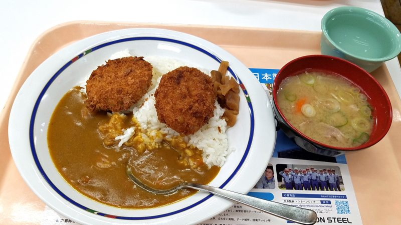 カツカレー、格安。東大