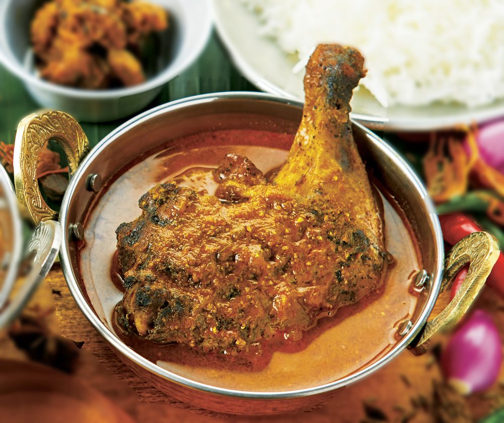 まるごと鶏もも肉のスパイシーカレー