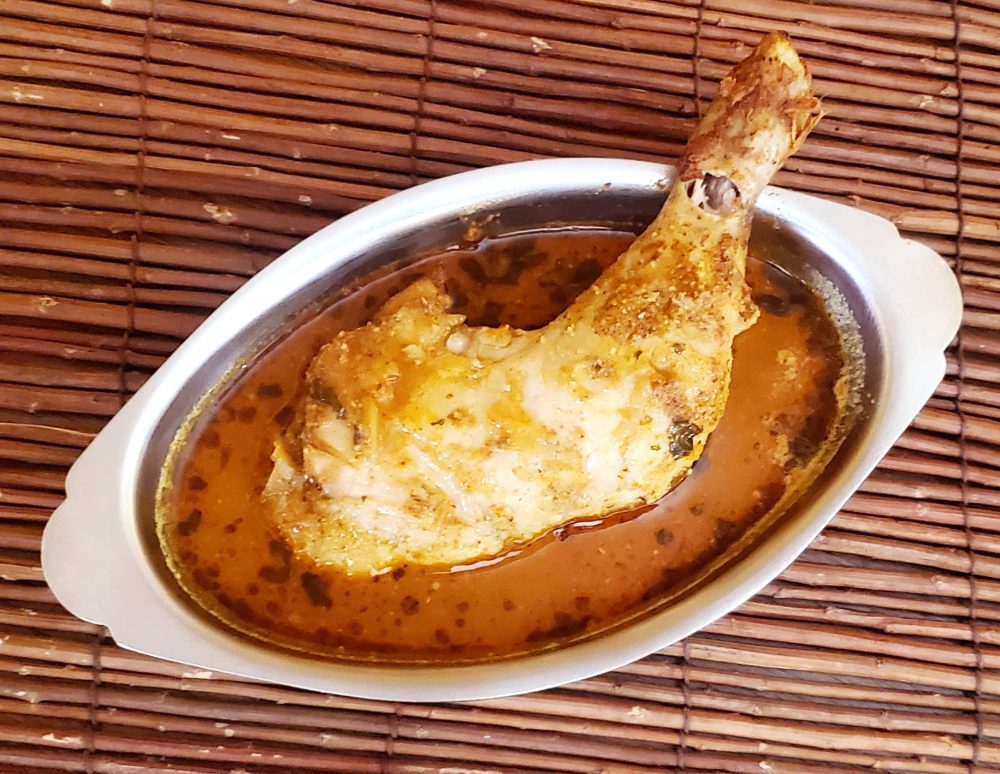 鶏モモ肉のスープカレー