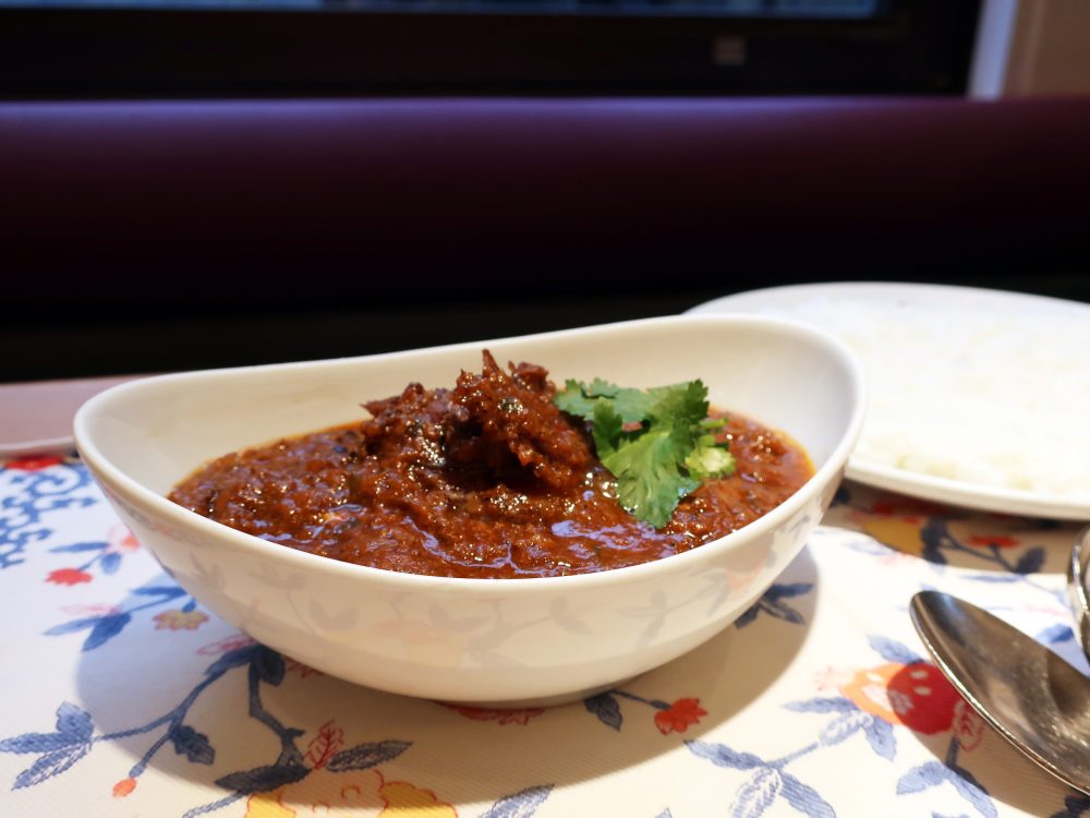 デリー銀座店、牛すじのカレー