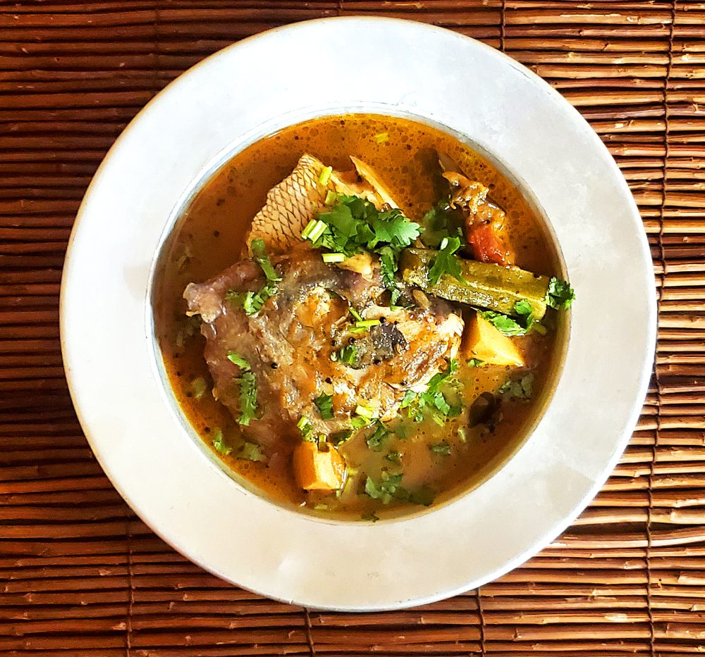 フィッシュヘッドカレー販売中