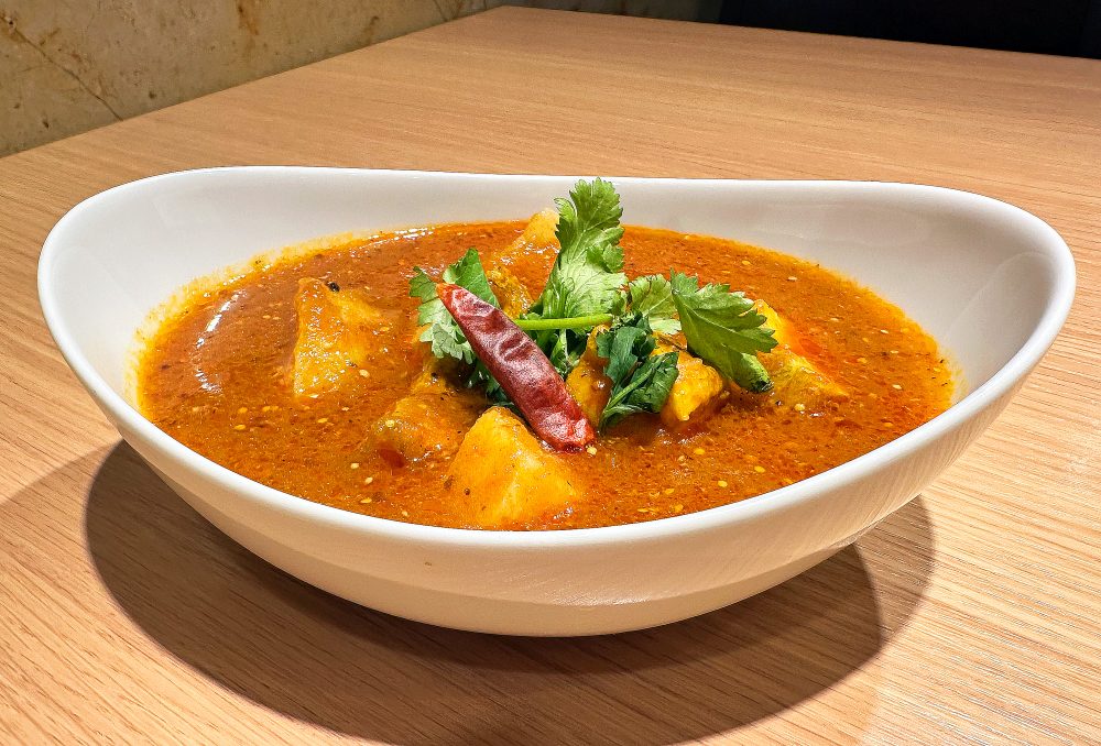 銀座店　4月のカレー「ポークビンダルー」