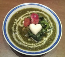 冬はホウレン草カレー